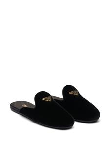 Prada triangle-logo velvet slippers - Zwart