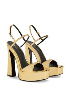 Giuseppe Zanotti Sylvy sandalen met plateauzool - Goud