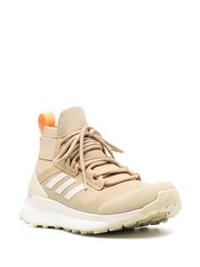 Adidas Sneakers verfraaid met logo - Beige