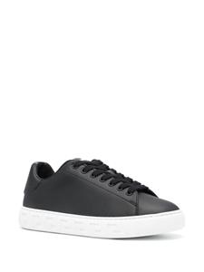 Versace Greca-embossed leather sneakers - Zwart