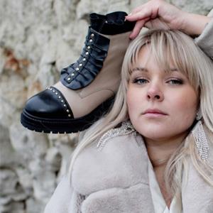 Copenhagen Shoes by Josefine Valentin LOVE ME MULTI - BEIGE W/BLACK |   |  Laarzen |  Dames
