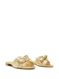 Alexandre Birman Maxi Clarita flat leather sandals - Goud
