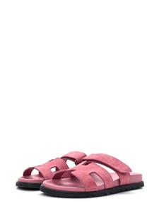 Hermès Pre-Owned Chypre suede sandals - Roze