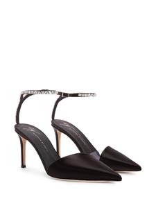 Giuseppe Zanotti Xenya pumps met kristal - Zwart