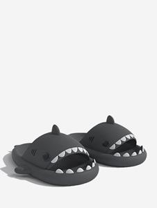 Zaful Shark Shape Indoor Slippers