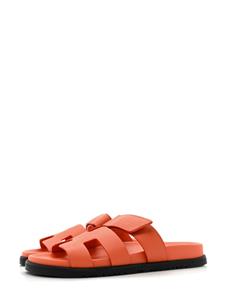 Hermès Pre-Owned pre-owned Chypre Epsom leather sandals - Roze