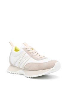 Moncler Pacey logo-patch sneakers - Wit