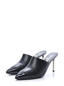 CHANEL Pre-Owned faux-pearl heels mules - Zwart