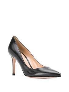 Gianvito Rossi Pumps met puntige neus - Zwart