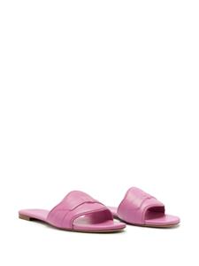 Alexandre Birman Clarita embossed leather slides - Roze