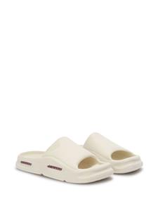 Heron Preston Eco Moulded slippers met logo-reliëf - Wit