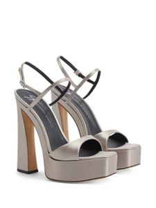 Giuseppe Zanotti Sylvy 145 mm satijnen sandalen met plateauzool - Grijs