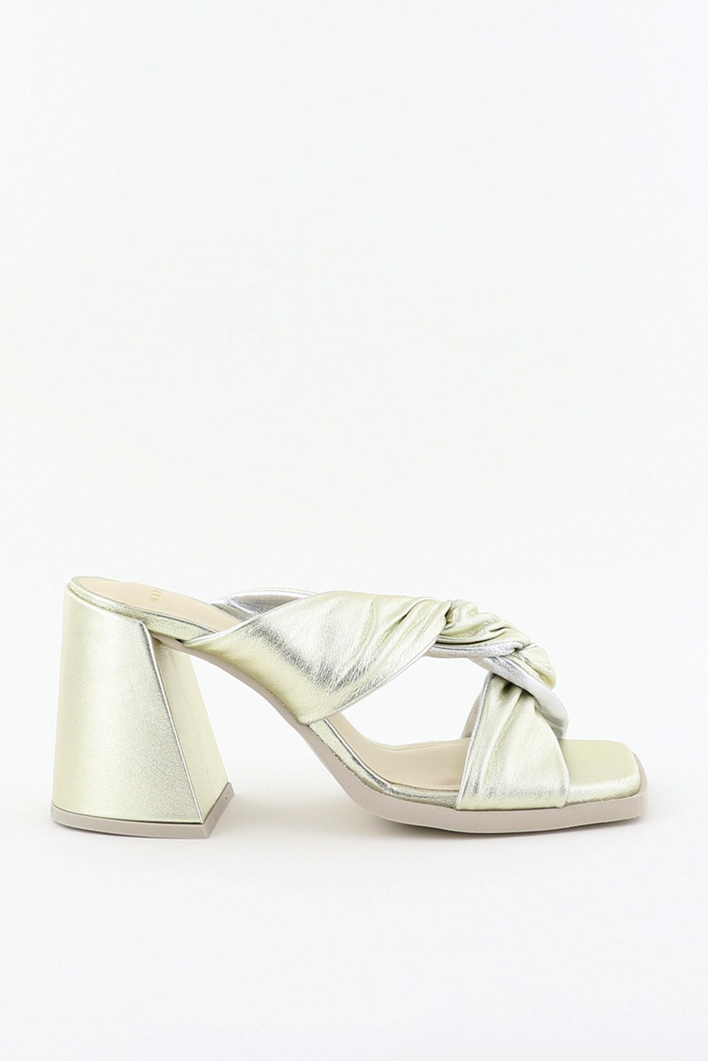 Nubikk sandalen Lana Twist 21078400 goud