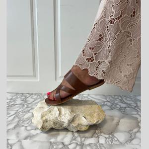 Copenhagen Shoes by Josefine Valentin azumi - Tan |   |  Slippers |  Dames