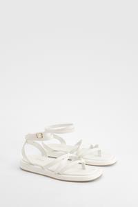 Boohoo Brede Dikke Sandalen Met Bandjes, White