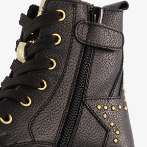 Groot leren meisjes veterboots met studs zwart