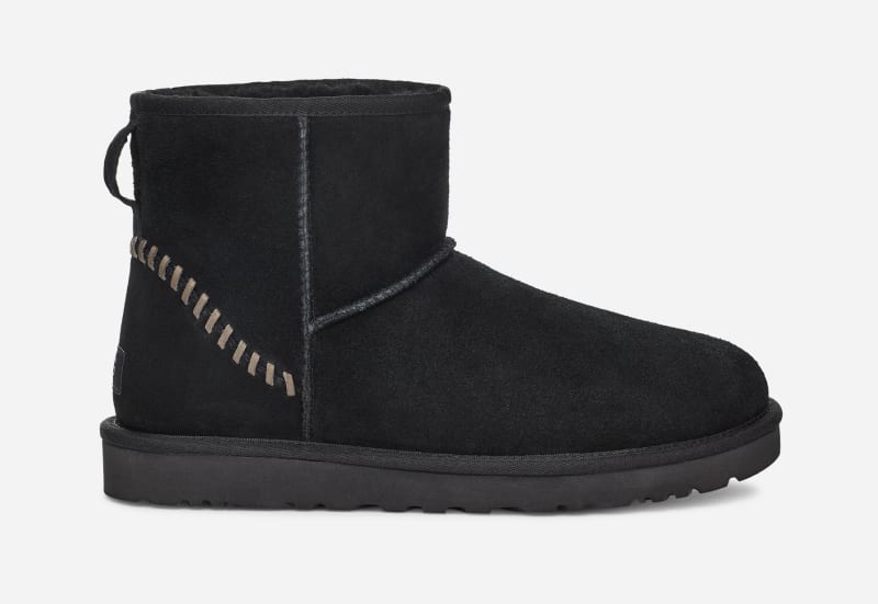 Ugg Classic Mini Deco Suede-laars voor heren  in Black  Suede/Wol/Polyester