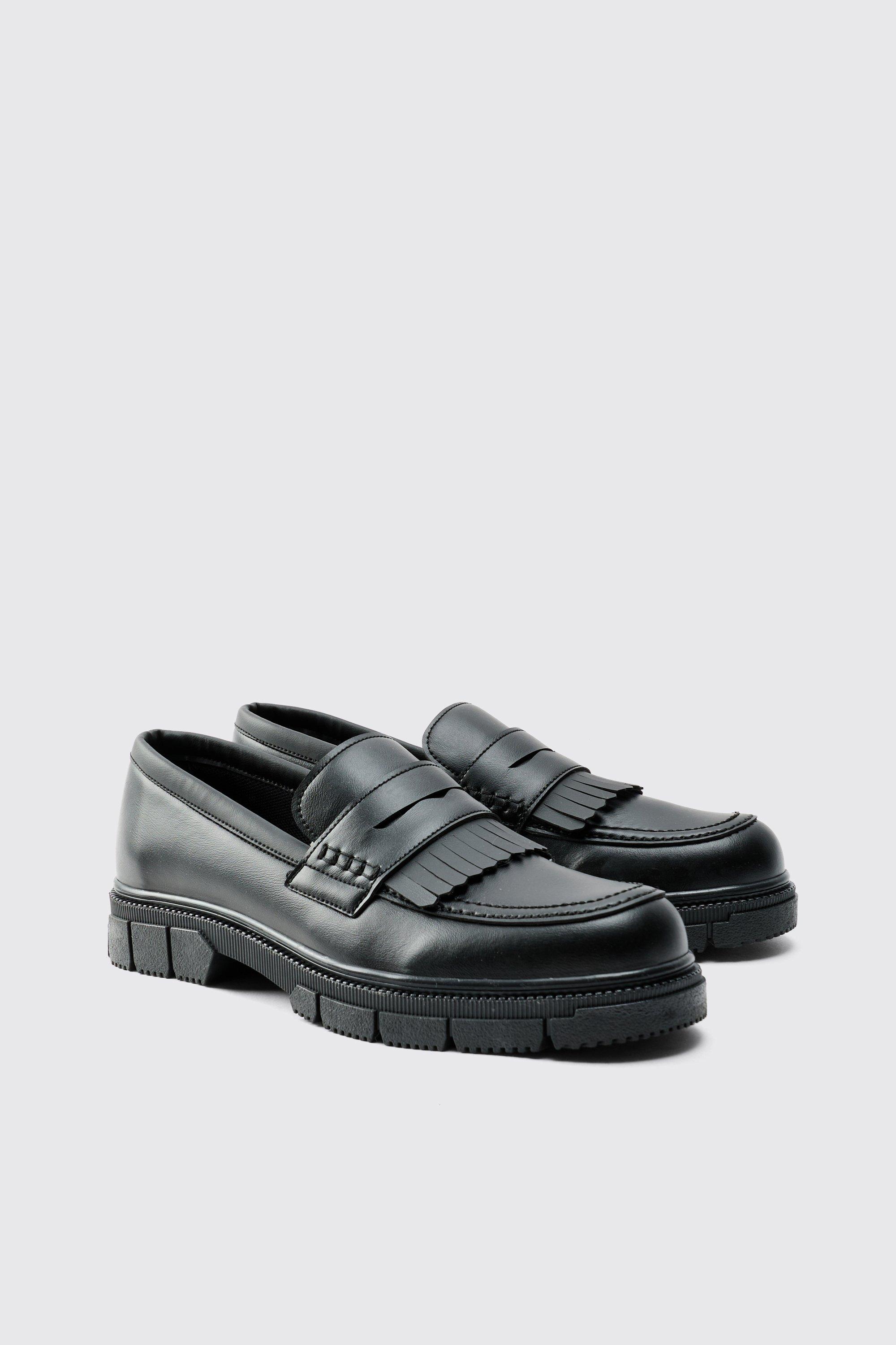 Boohoo Zwarte Pu Loafers Met Dikke Zolen En Kwastjes, Black