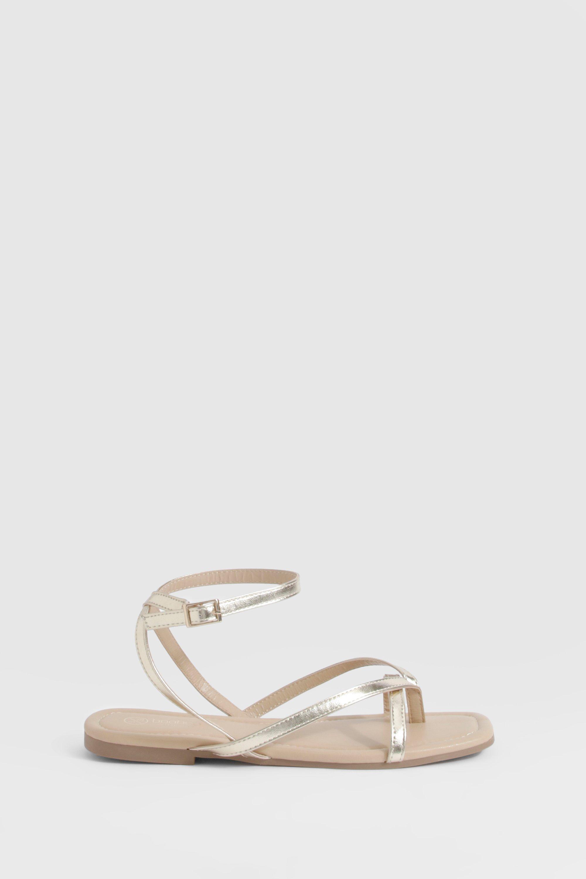 Boohoo Brede Tweedelige Sandalen Met Teenstop, Gold