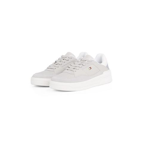 Tommy Hilfiger Plateausneakers ESSENT BASKET SNEAKER METALLIC vrijetijdsschoen, lage schoen, veterschoen met zijlogo-vlag