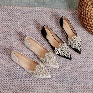 Cpcoepax Flats Schoenen voor Vrouwen Parels Bruiloft Puntige Gesloten Teen Jurk Platte Schoenen Comfortabele Flats Ballerina Schoenen Dames Slip op Lage Hak Ballet Platte Schoenen 35 zwart
