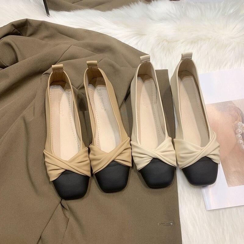 BeautyFeet Mode Vrije tijd Pompen Vrouwelijke Loafers Casual PU Slip op Vierkante Neus Schoenen voor Dames Muilezels Patchwork Geplooide Casual Schoenen Plus Size 35 beige