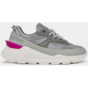 Date Sneakers  -