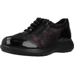 Pinoso's Sneakers  8218G