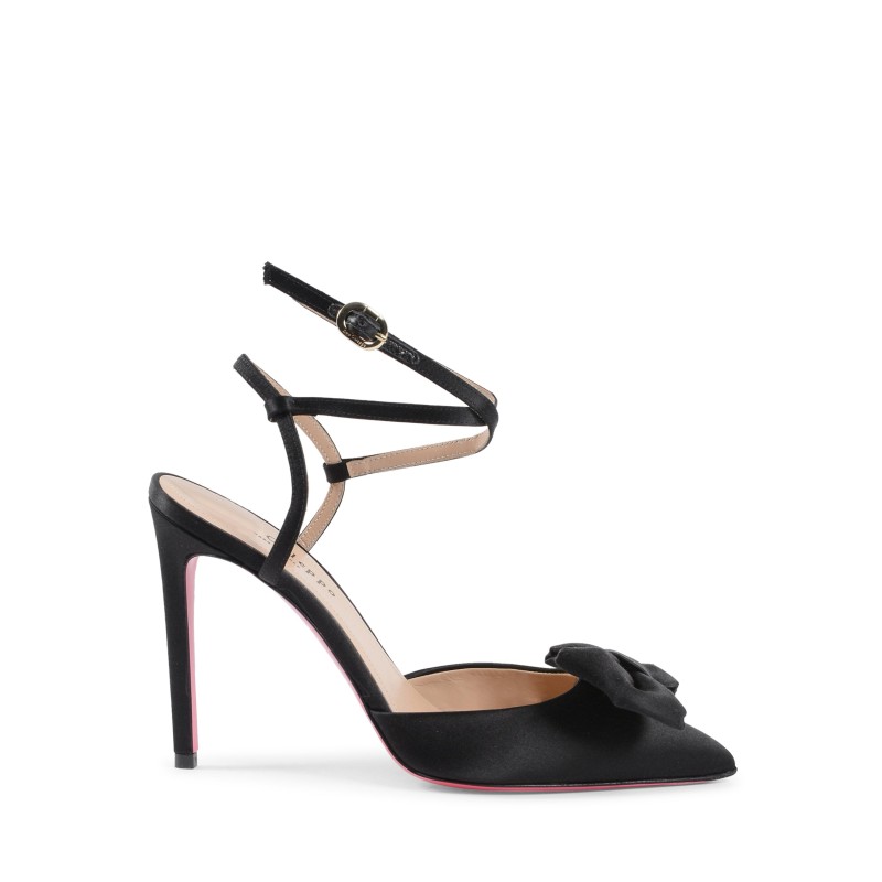 Dee Ocleppo Sandalen  Strikhakken Zwarte satijnen pumps