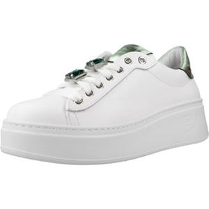 Gio + Sneakers  PIA302A