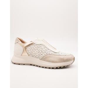 24 Hrs Sneakers  -