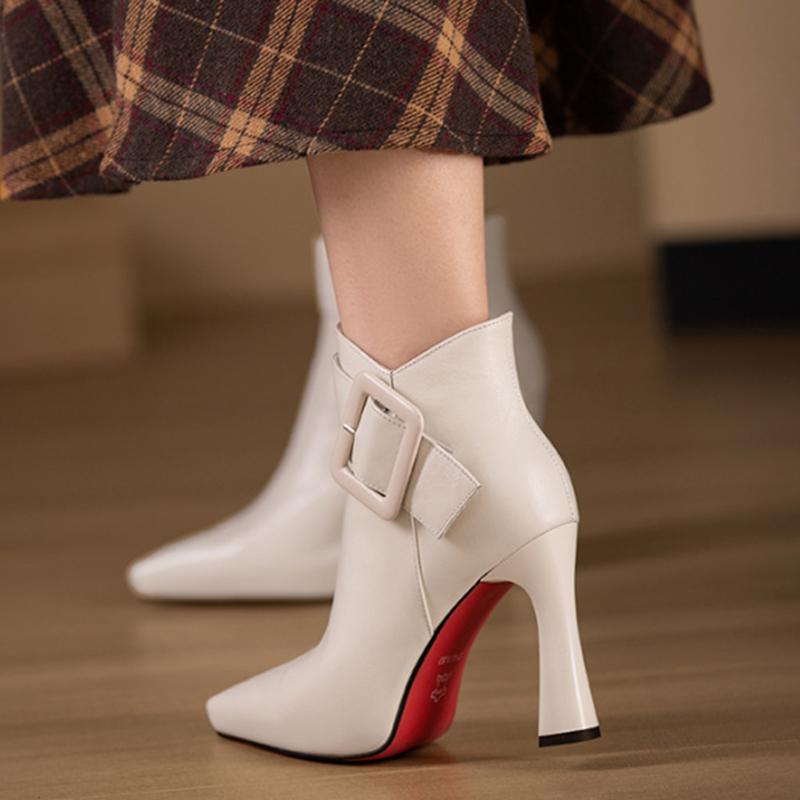 LEOSOXS Vrouwen Elegante Hoge Hakken Enkellaarsjes 2024 Lente Riem Gesp Pu Leer Korte Laarzen Vrouw Plus Maat 43 Dunne hakken Feestschoenen 35 beige