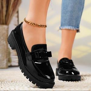 Soulstride Footwear Hub 2024 Hot Selling Damesschoenen Mode Effen Kleur Een Vierkante Hak Damesschoenen Ronde Neus Ondiepe Mond Dames Loafers 43 rood