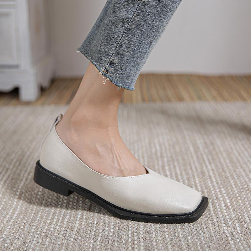 Shoes Arena Nieuwe Franse retro leren loafers voor dames: Lage hak, grote maat, klassiek design platte schoenen. 38