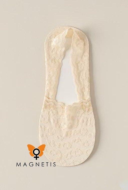 LILU-BIELIZNA Baleriny Magnetis GC241132 koronka Magnetis