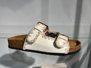AQA Slipper