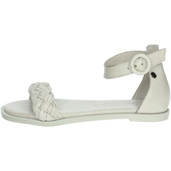 Carmela Sandalen  68547