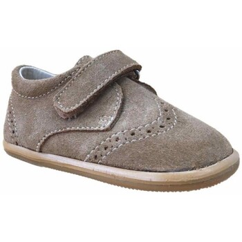 Blanditos Sneakers  Críos  de Crío's LEO Arena