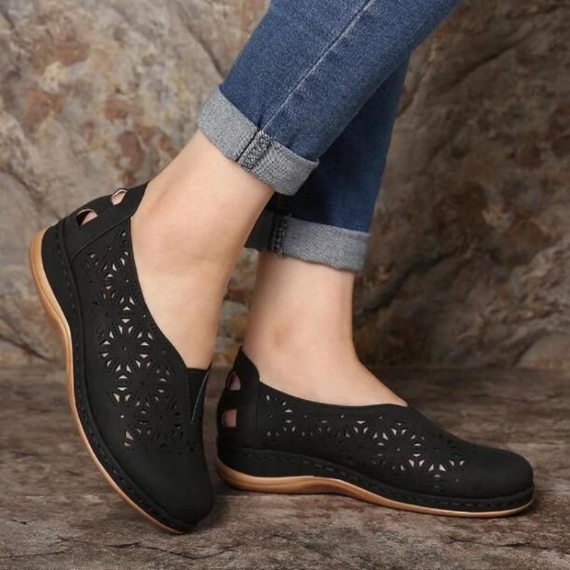 LaLaShoes Nieuwe Casual Flat Bottom Hollow Hole Schoenen Dames Retro Ronde Neus Lucky Schoenen Lazy Person Single Schoenen 35 zwart