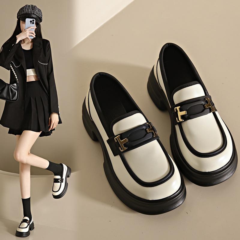 YiLi-Studio Nieuwe Mary Jane Loafers Dames Casual Student Enkele Schoenen Zwarte Schoenen Kinderen Engelse Stijl Kleine Leren Schoenen Met Dikke Zolen 35 wit