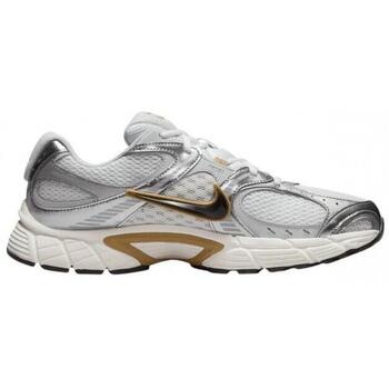 Nike Lage Sneakers  hj5228_102