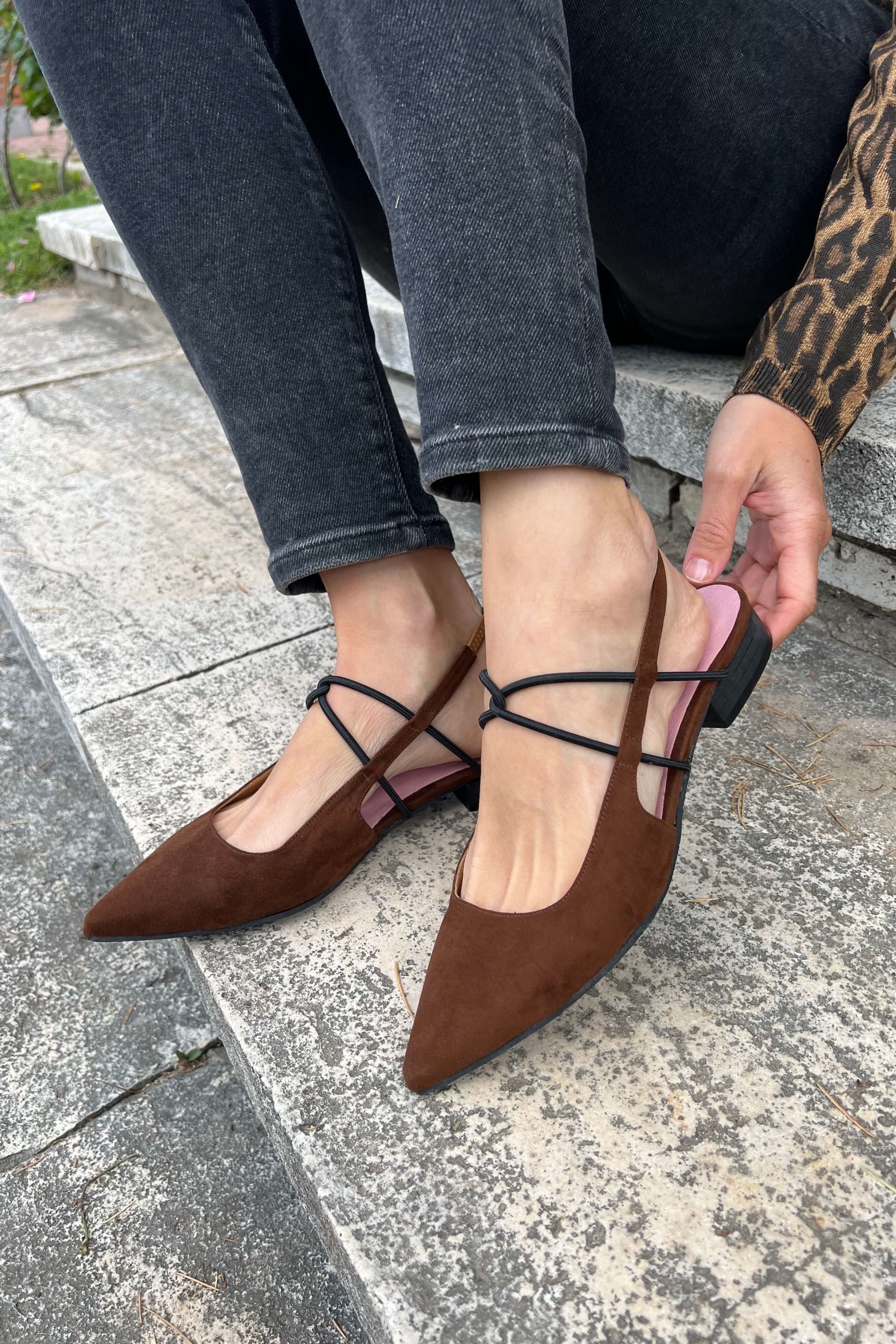 Momoc Damen vegan Ballerinas RÃ¼ckenfrei Piaya Cayana Tabakbraun