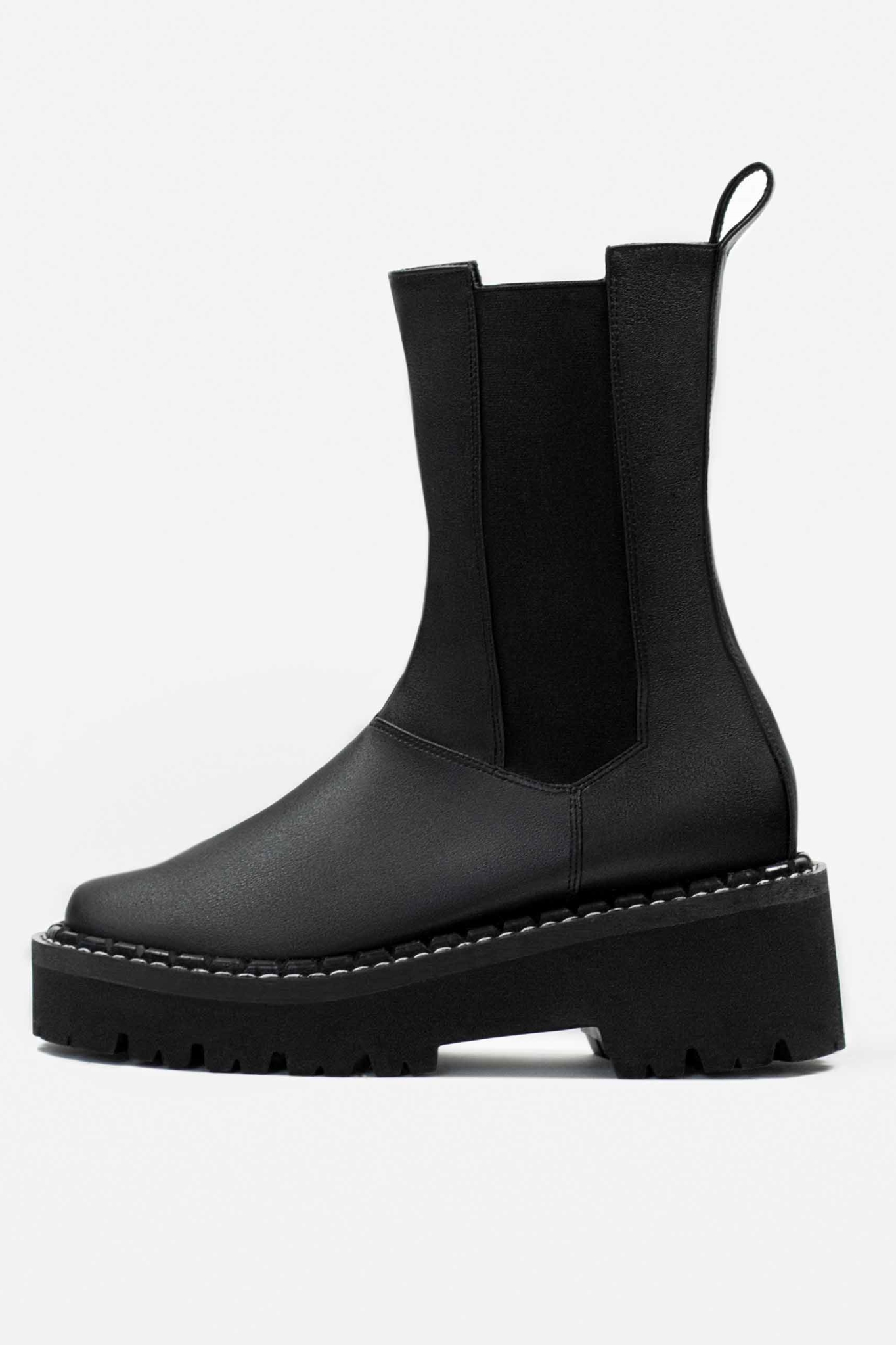 BOHEMA Damen vegan Chelsea-Stiefel Riot Schwarz