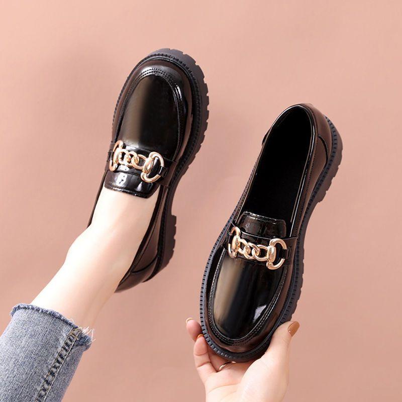 Cpcoepax Dames Platform Loafers Slip-On Lug Sole Chunky Heel Penny Loafers voor Dames Comfortabele Business Casual Werkschoenen met Metalen Ketting Dressy Schoenen 37 zwart