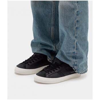 Date Sneakers  -