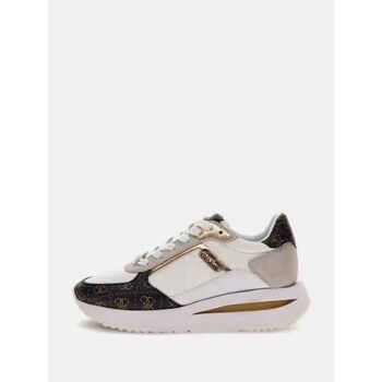 Guess Sneakers  FLPEG3 FAL12 ENERGY3-WHIBR