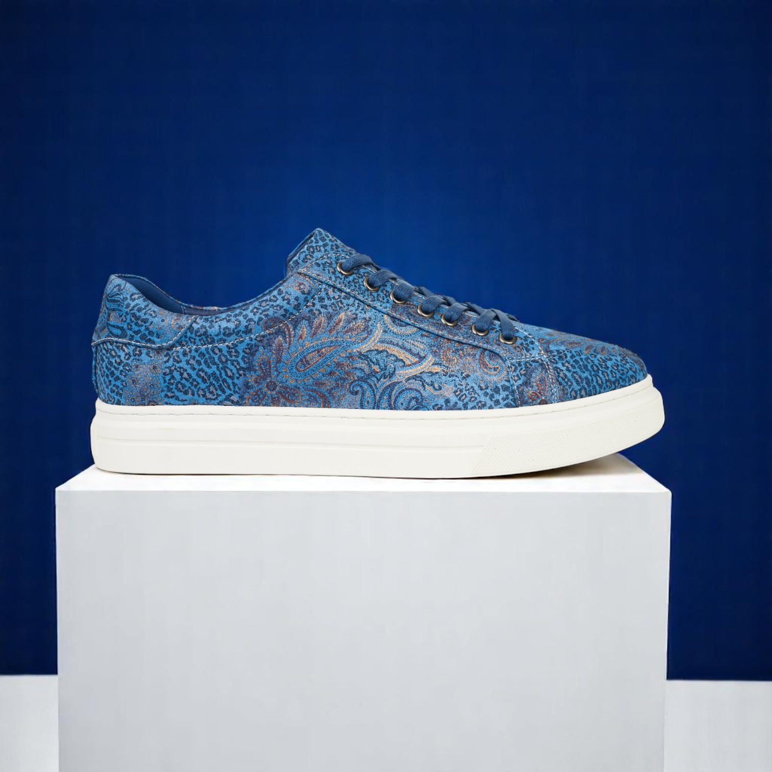 Lureaux Blue Paisley Panther Sneakers  - Handgemaakte Nette Schoenen Voor Heren