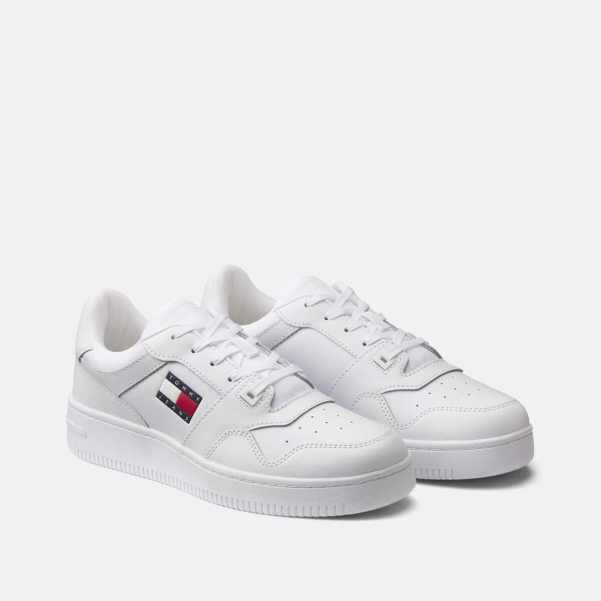 TOMMY JEANS Sneakers TJM RETRO BASKET ESS , vrijetijdsschoen, lage schoen, veterschoen met schachtversteviging