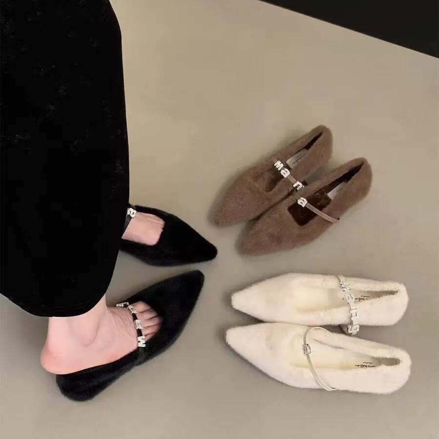 The Sole Spot Lente Herfst Vrouwen Bont Flats Schoenen Mode Strass Puntige Teen Dames Flats Dames Comfort Warme Steet Stijl Schoenen Size 35(foot 22.5cm) beige