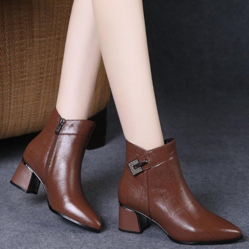 Gtimeshoes Herfst- en wintermode puntige retro dikke hak korte laarzen 40 bruin